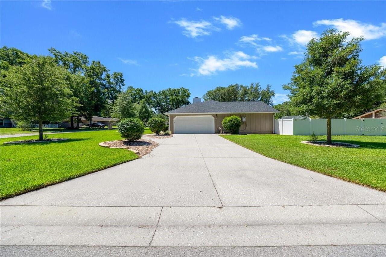Listing Photo 14