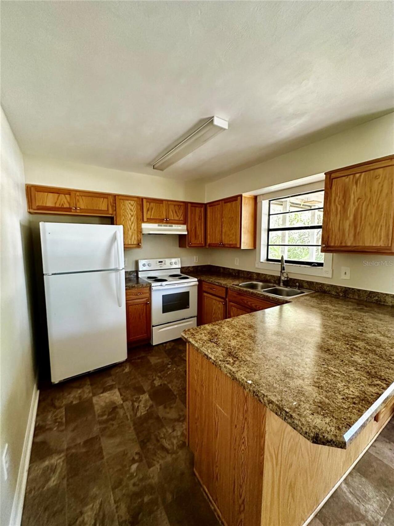 Listing Photo 7