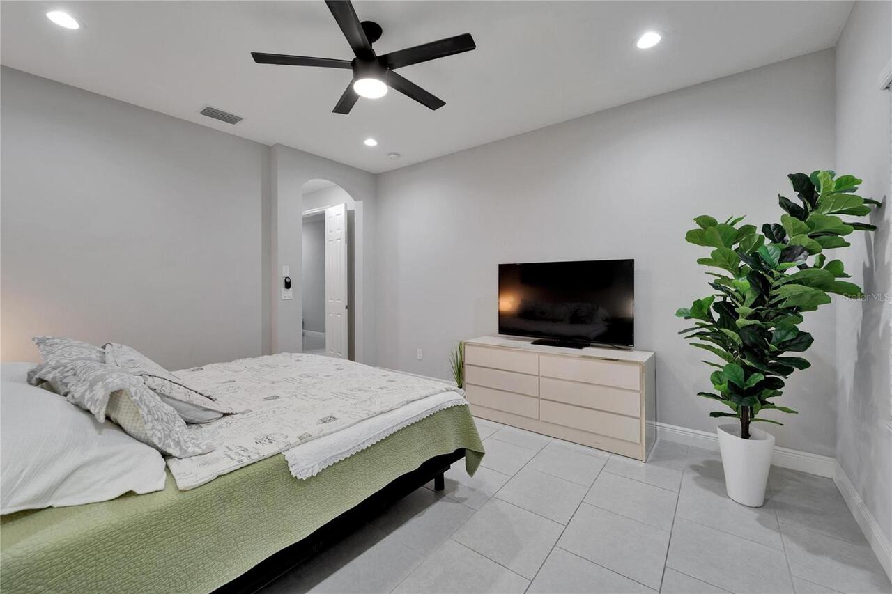 Listing Photo 42
