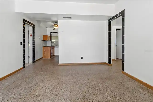 Listing Photo 7