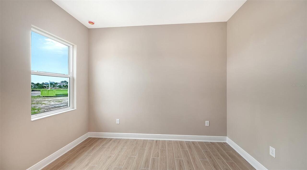 Listing Photo 42
