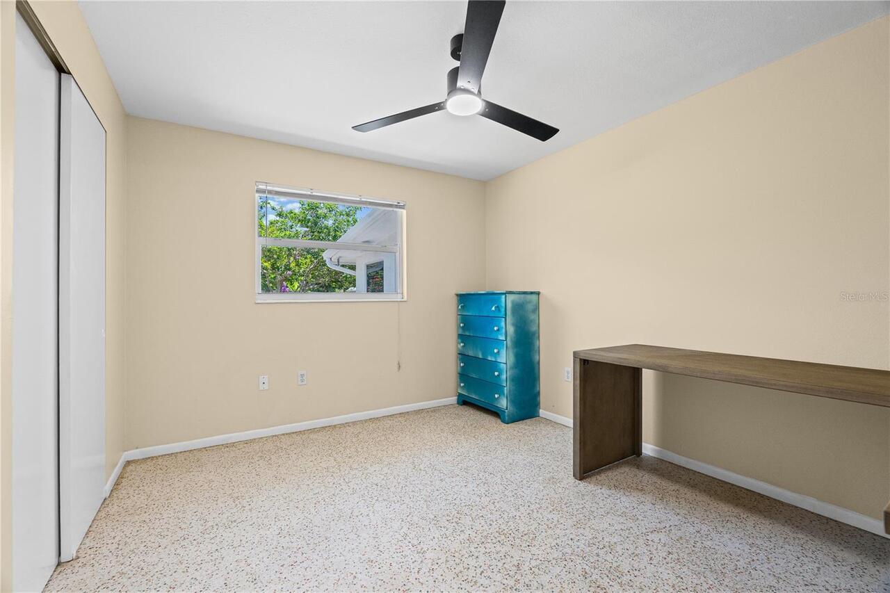 Listing Photo 16