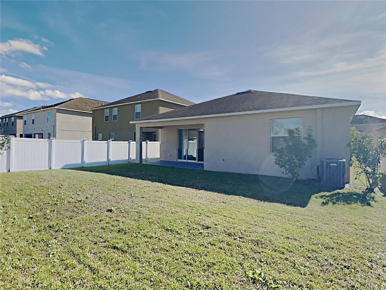 Listing Photo 14