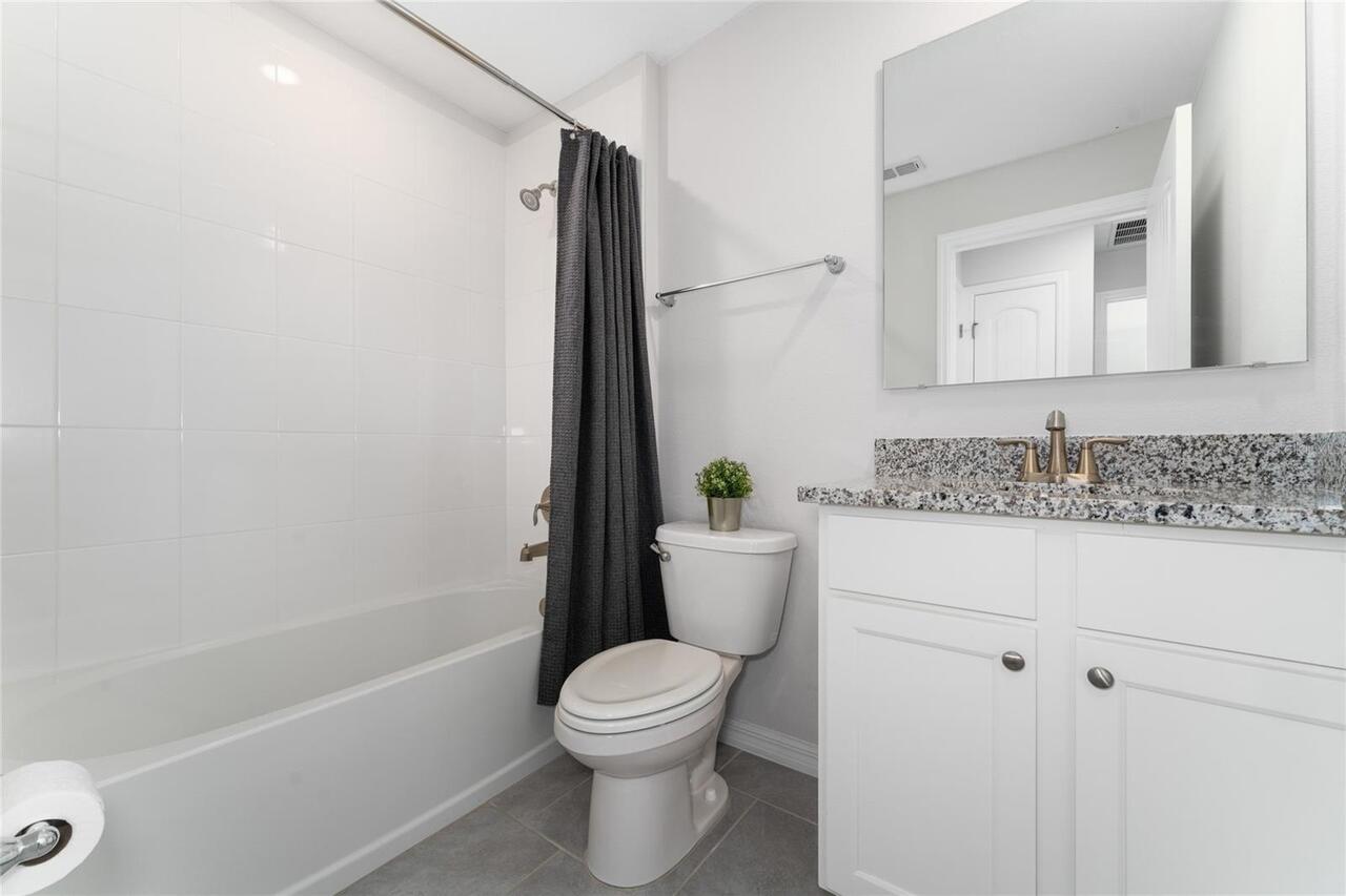 Listing Photo 12