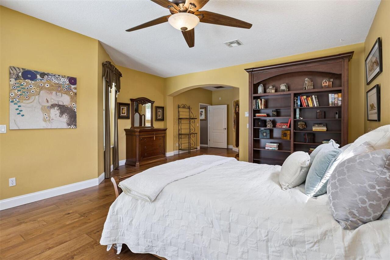 Listing Photo 16