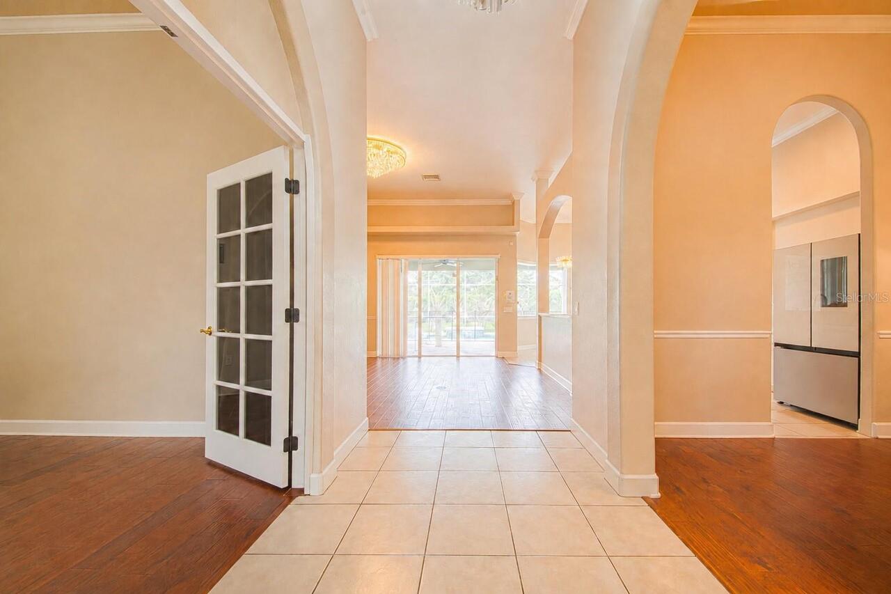 Listing Photo 11