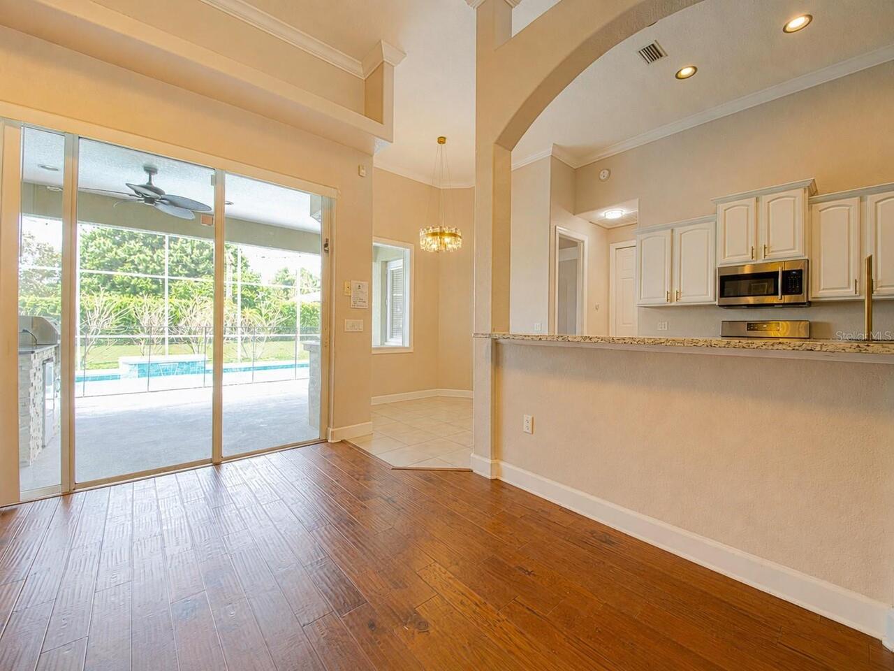 Listing Photo 16