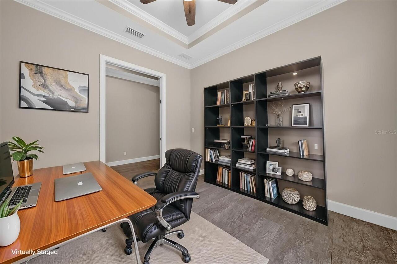 Listing Photo 9