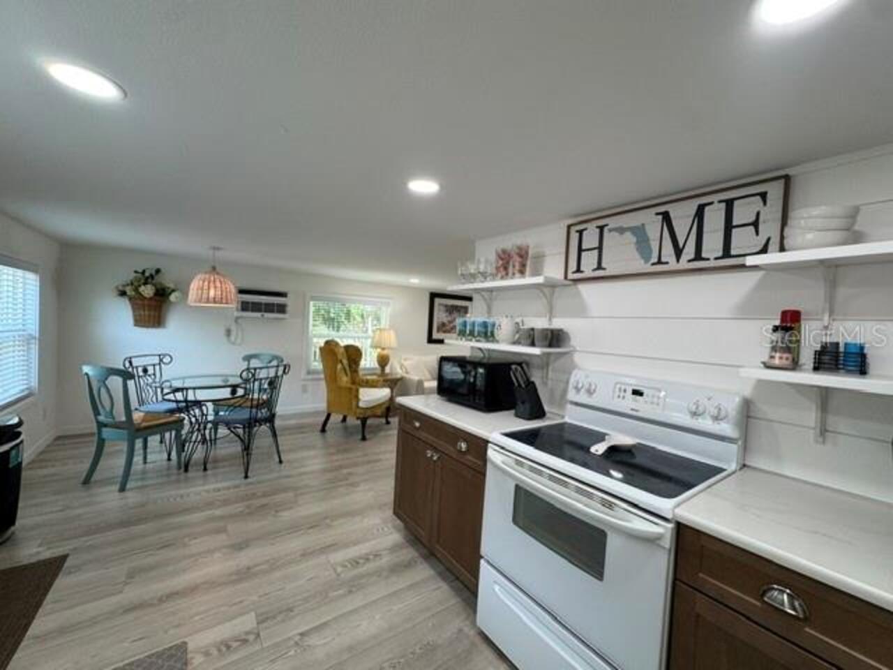 Listing Photo 6