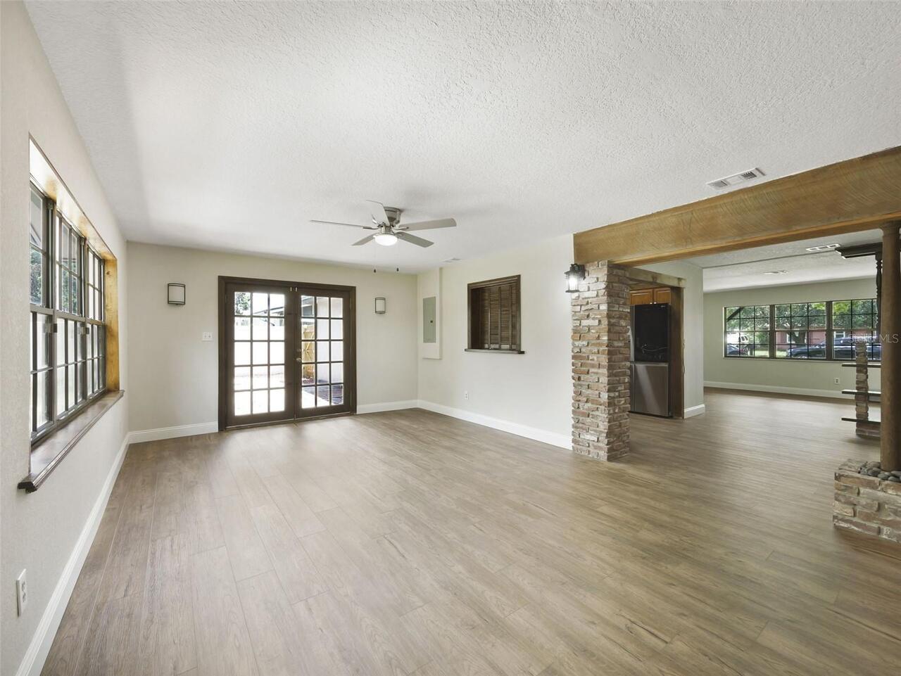 Listing Photo 10