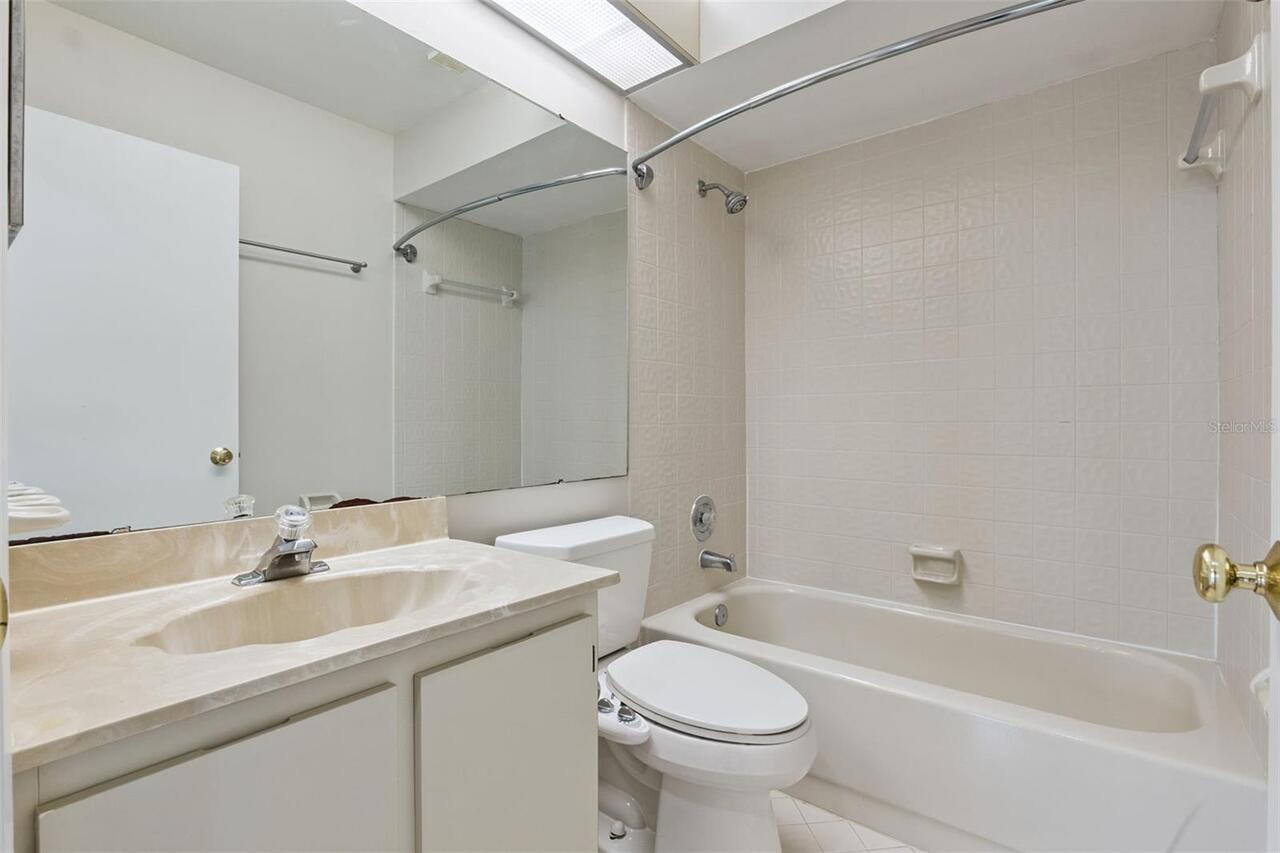 Listing Photo 16