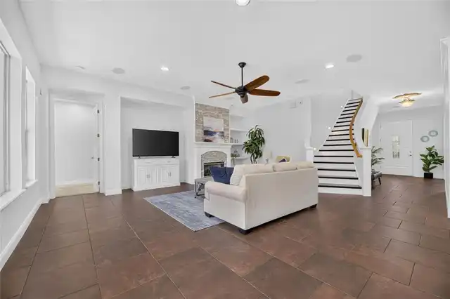 Listing Photo 25