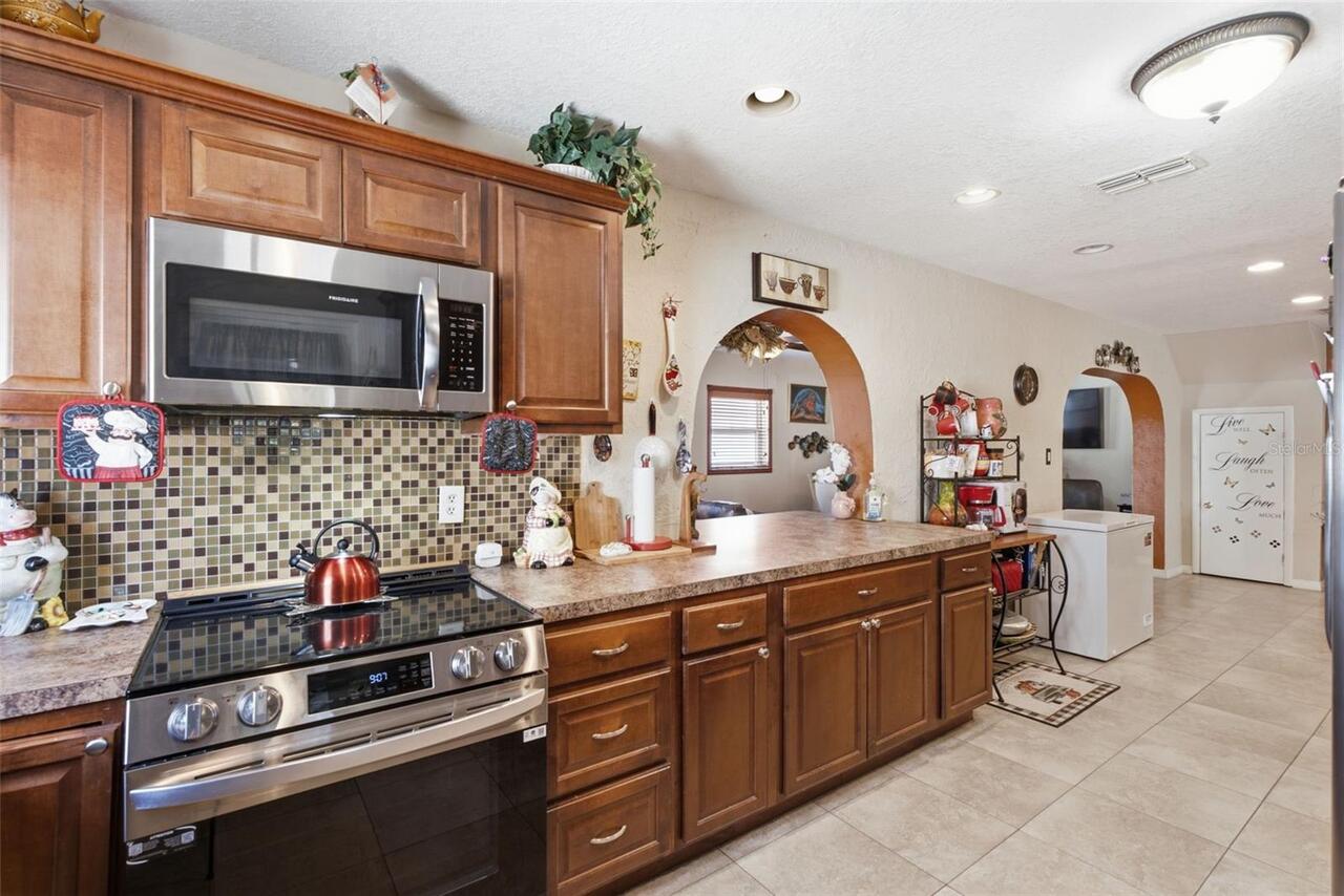 Listing Photo 16