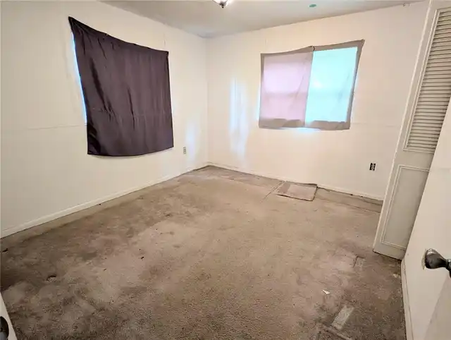 Listing Photo 14