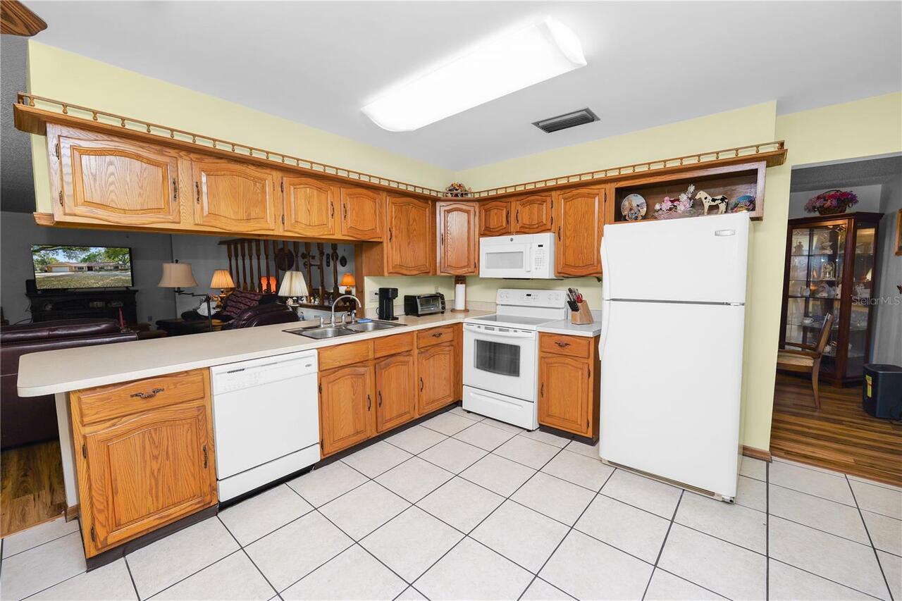 Listing Photo 16