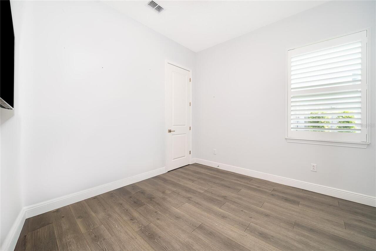 Listing Photo 43