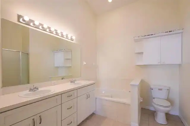 Listing Photo 15