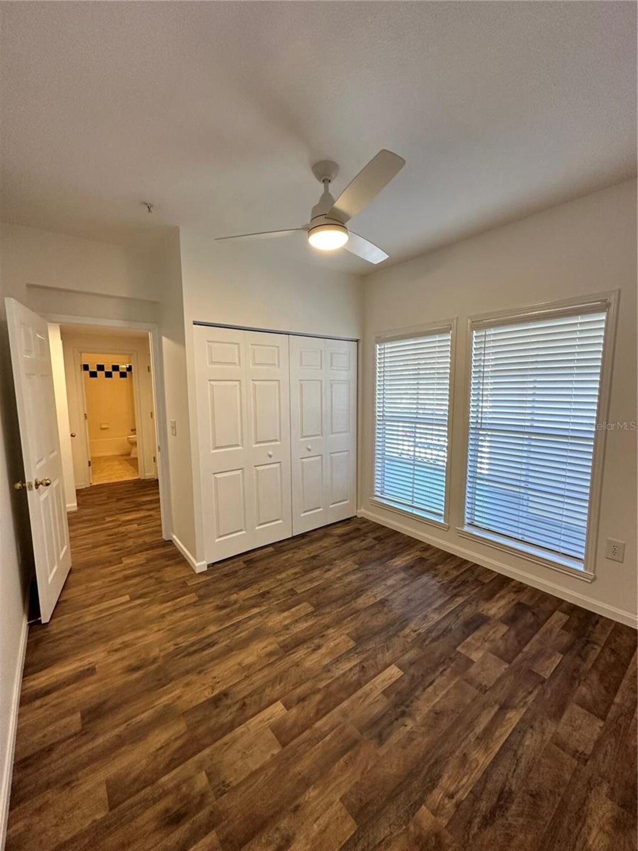 Listing Photo 8