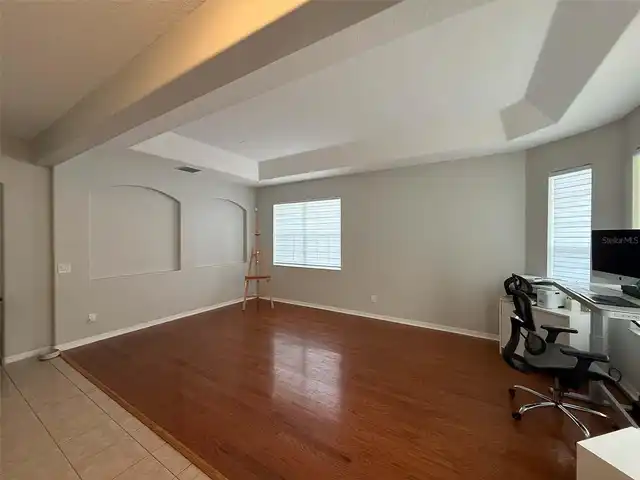 Listing Photo 9
