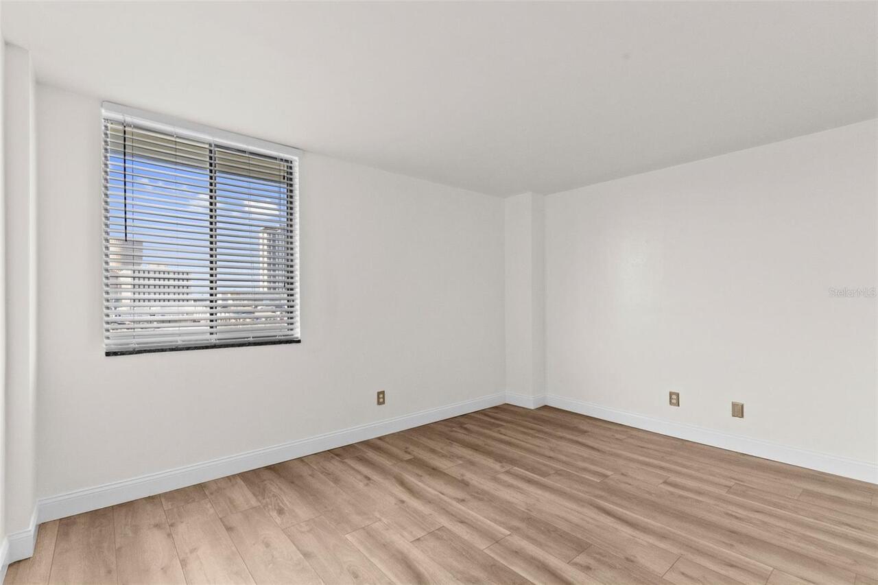 Listing Photo 37