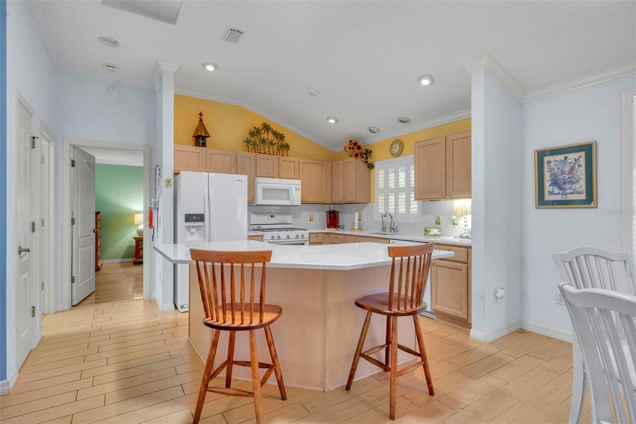 Listing Photo 11