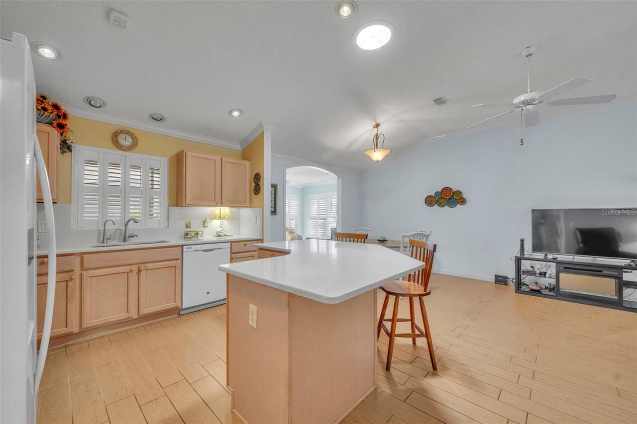 Listing Photo 16