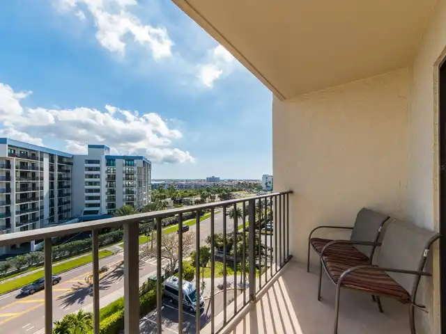 Listing Photo 12