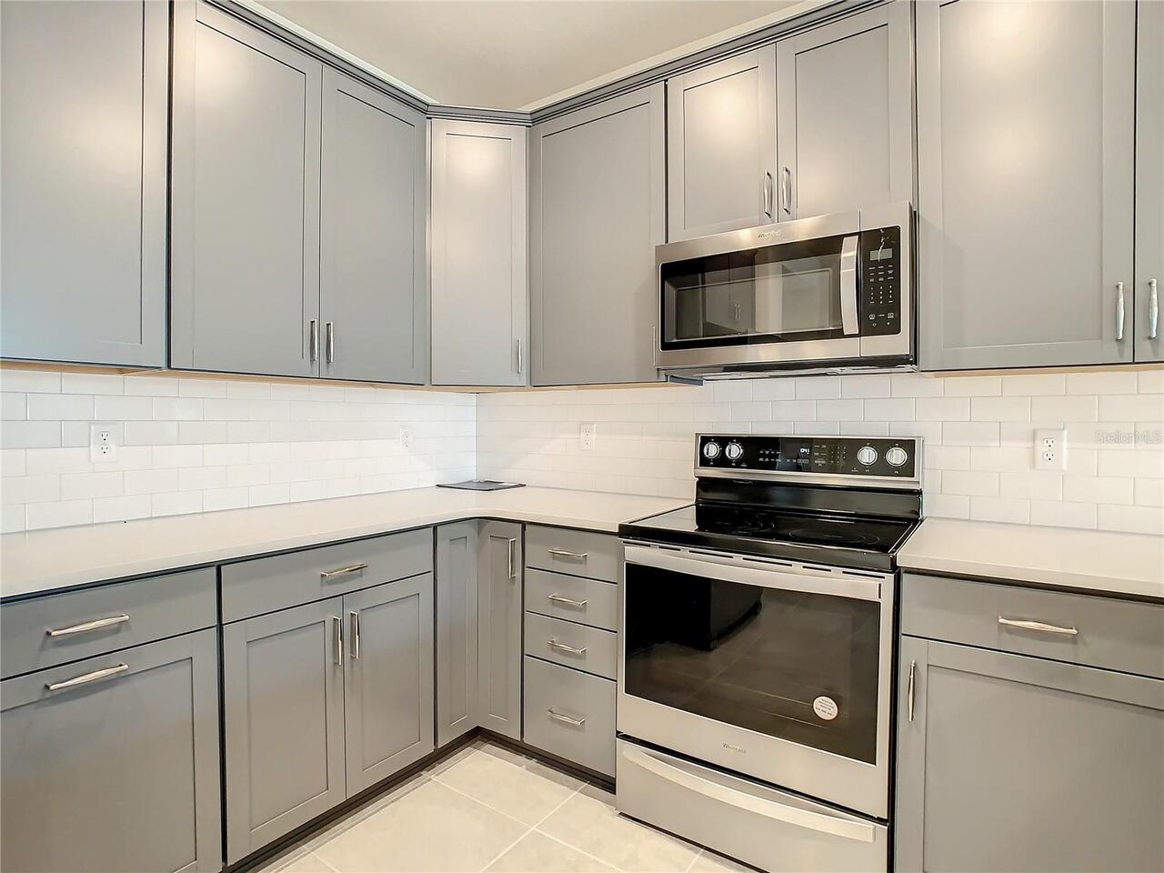 Listing Photo 9