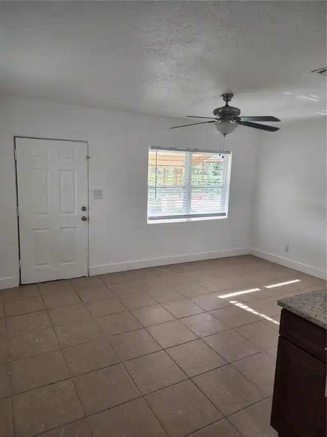 Listing Photo 7
