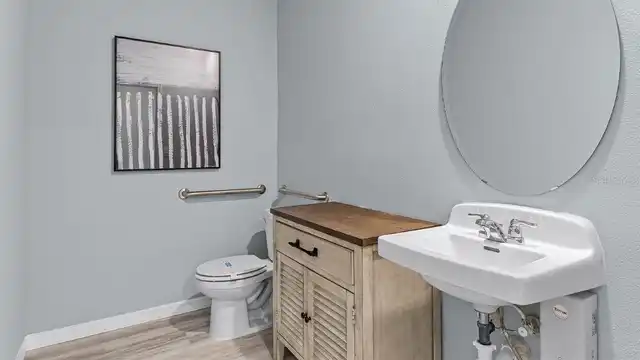 Listing Photo 18