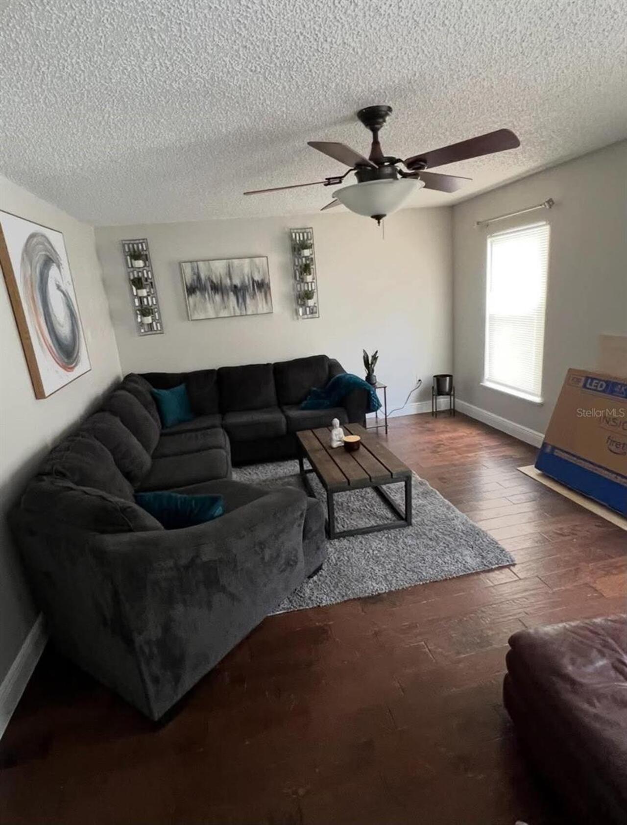 Listing Photo 9