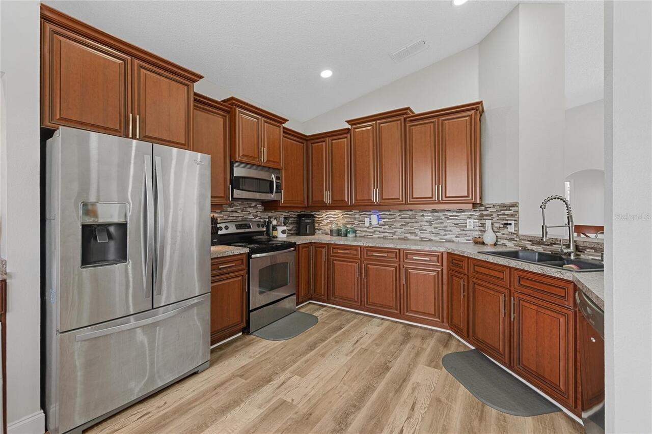 Listing Photo 15