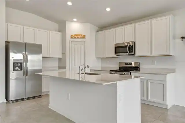 Listing Photo 15