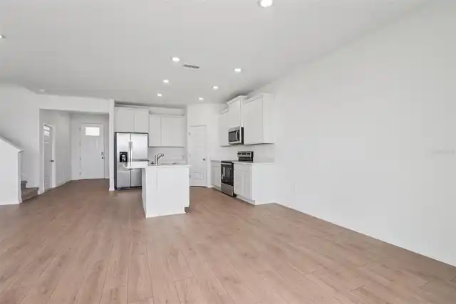 Listing Photo 17