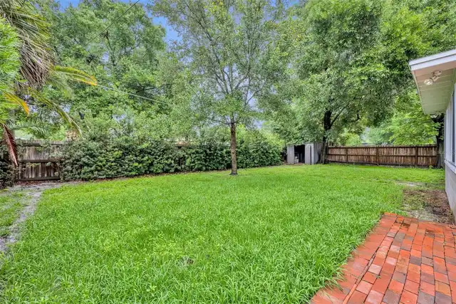 Listing Photo 6