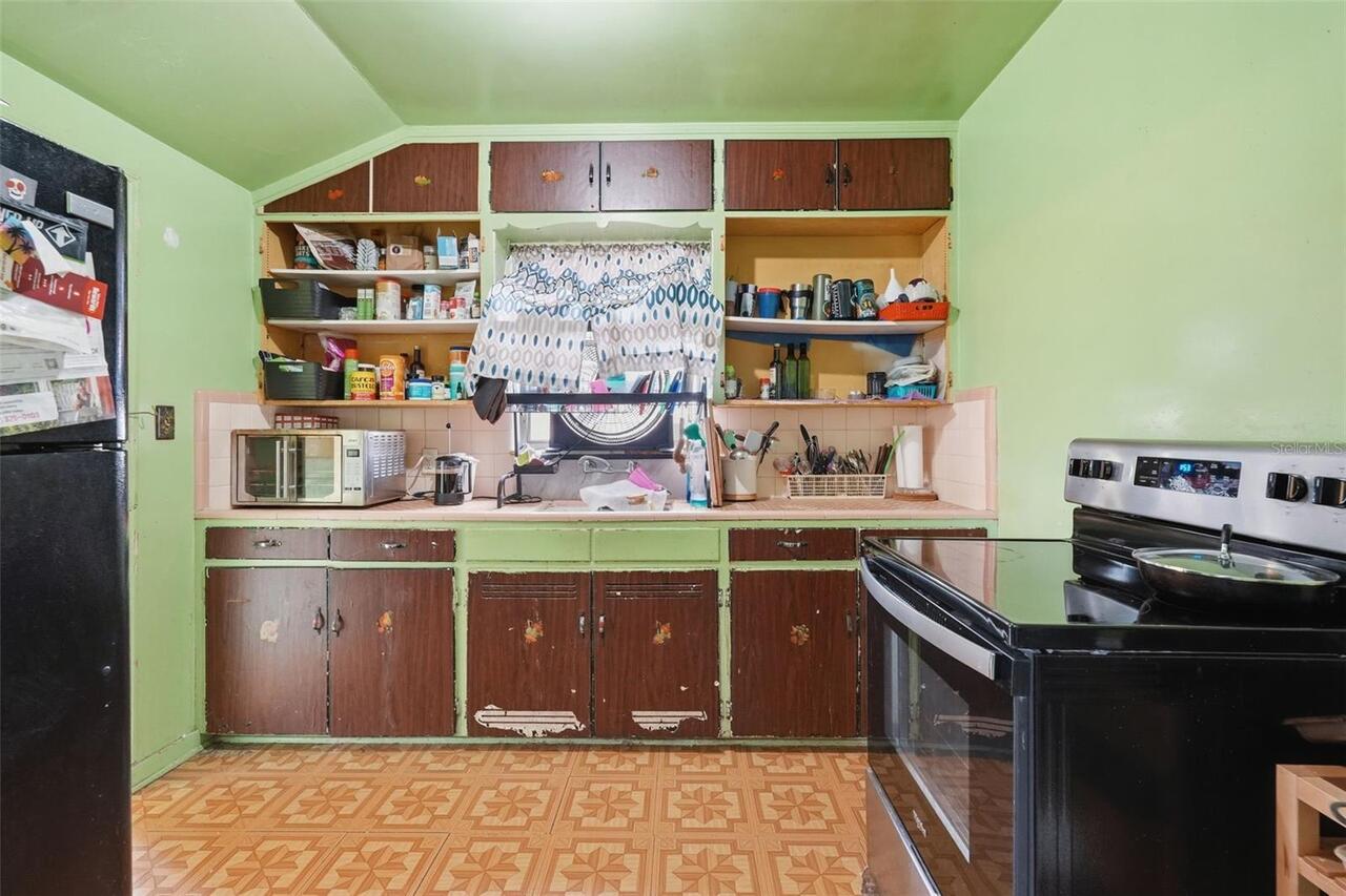 Listing Photo 8