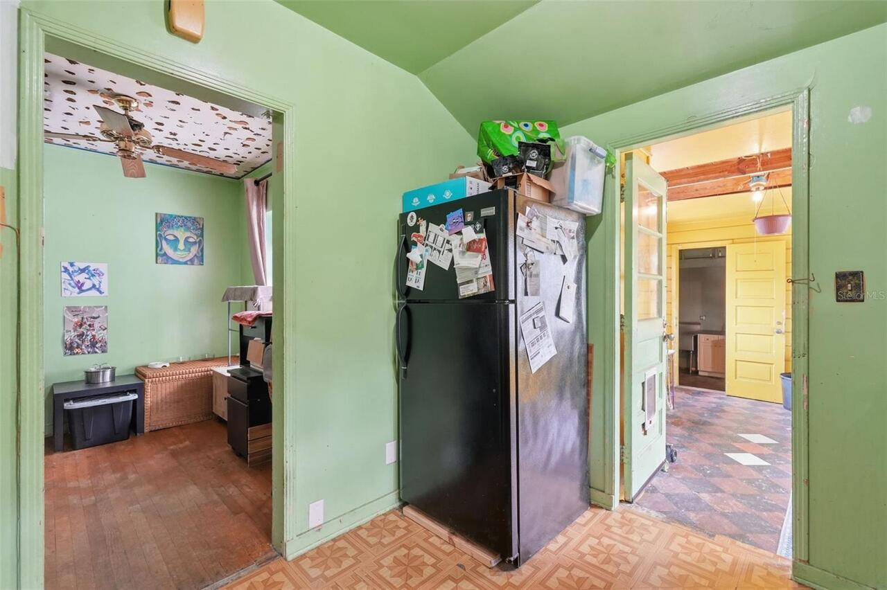 Listing Photo 9