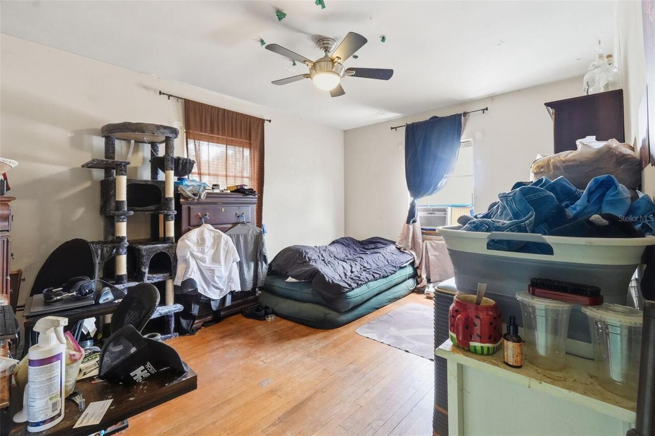 Listing Photo 11
