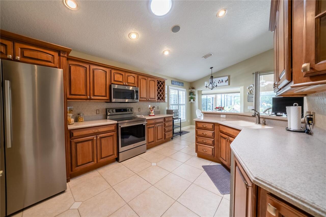 Listing Photo 8