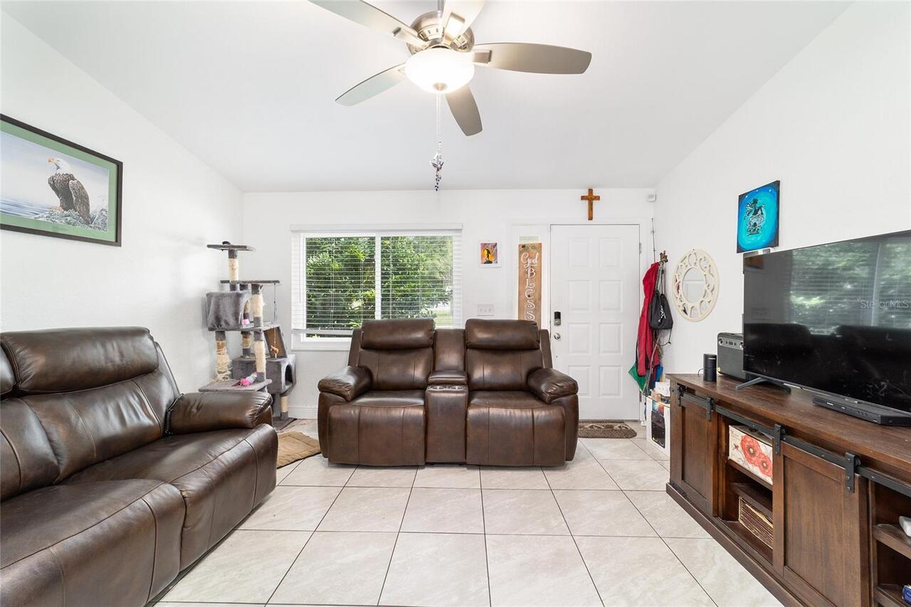 Listing Photo 10