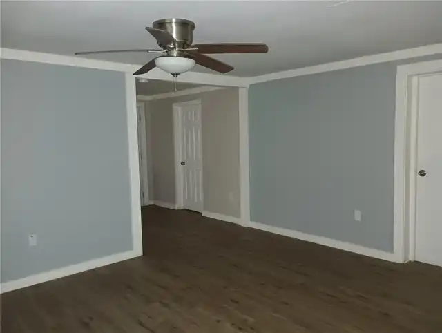 Listing Photo 6