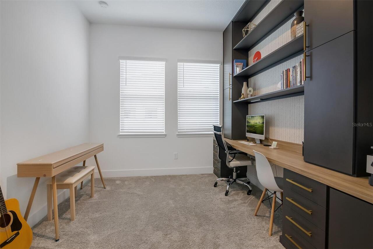 Listing Photo 12