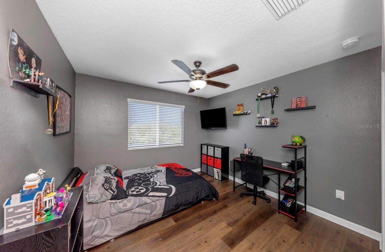 Listing Photo 25