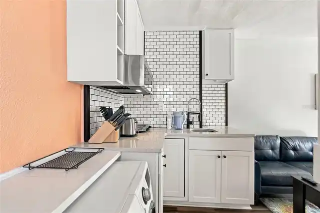 Listing Photo 9