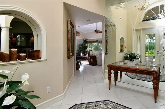 Listing Photo 11