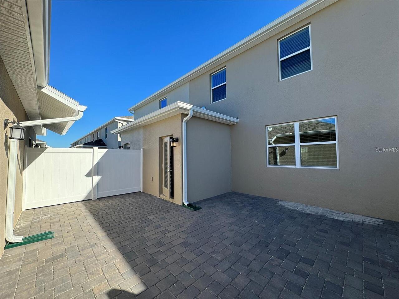 Listing Photo 9
