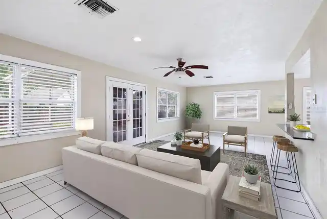 Listing Photo 12