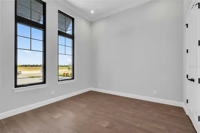 Listing Photo 25