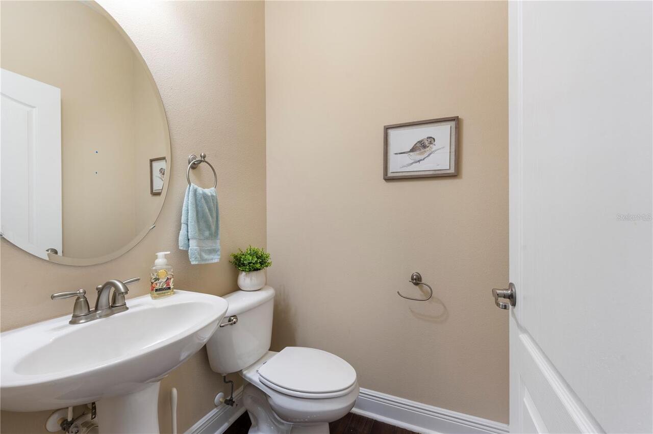 Listing Photo 8