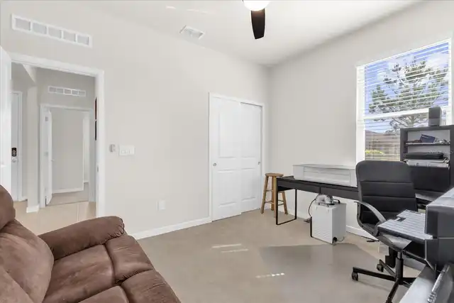 Listing Photo 9